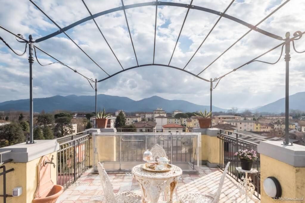 Casa Maria - Attico Di Lusso Vicino Alle Mura Lucca Exterior foto